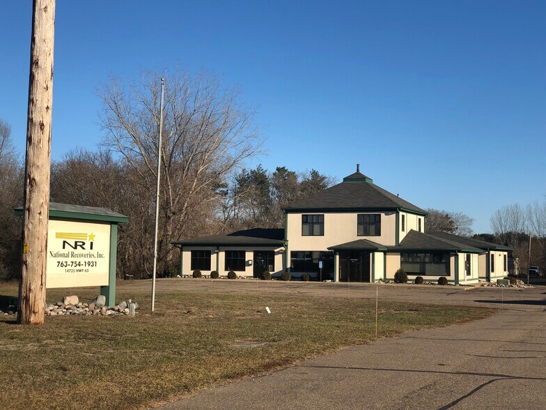 More Photos Of 14735 NE Highway 65 St, Andover Office For Sale