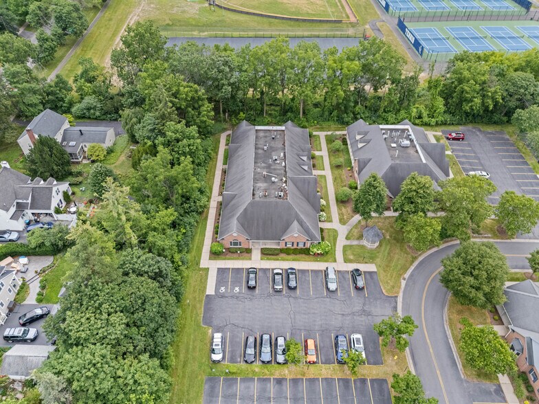 More Photos Of 61E Monroe Ave, Pittsford Medical For Sale