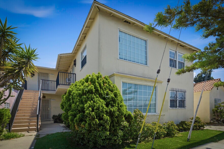 More Photos Of 10958 Venice Blvd, Culver City Apartments For Sale