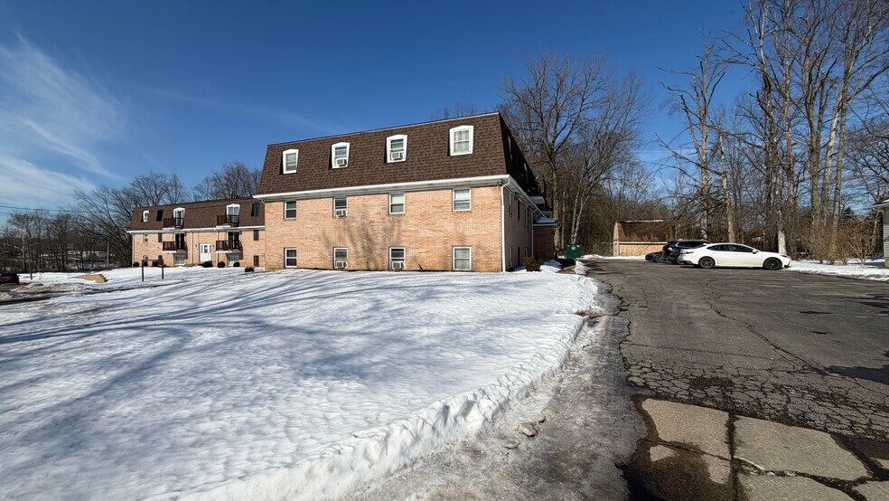 More Photos Of 3100 Beal St, Warren Apartments For Sale