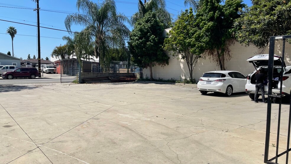 More Photos Of 2626 Loma Ave, South El Monte Warehouse For Lease