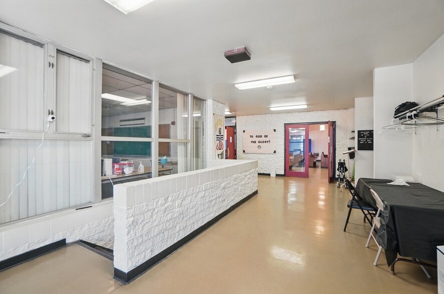 More Photos Of 1708 Baymiller St, Cincinnati Religious Facility For Sale