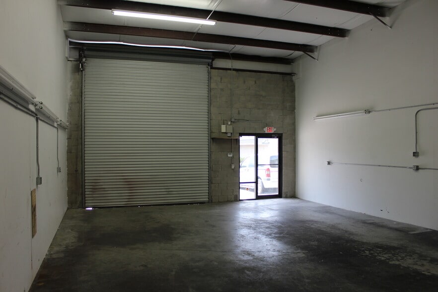 More Photos Of 947 Beville Rd, South Daytona Warehouse For Sale