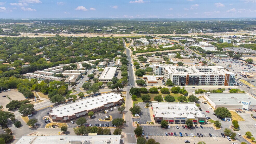 More Photos Of 2525 Anderson Ln W, Austin Unknown For Lease