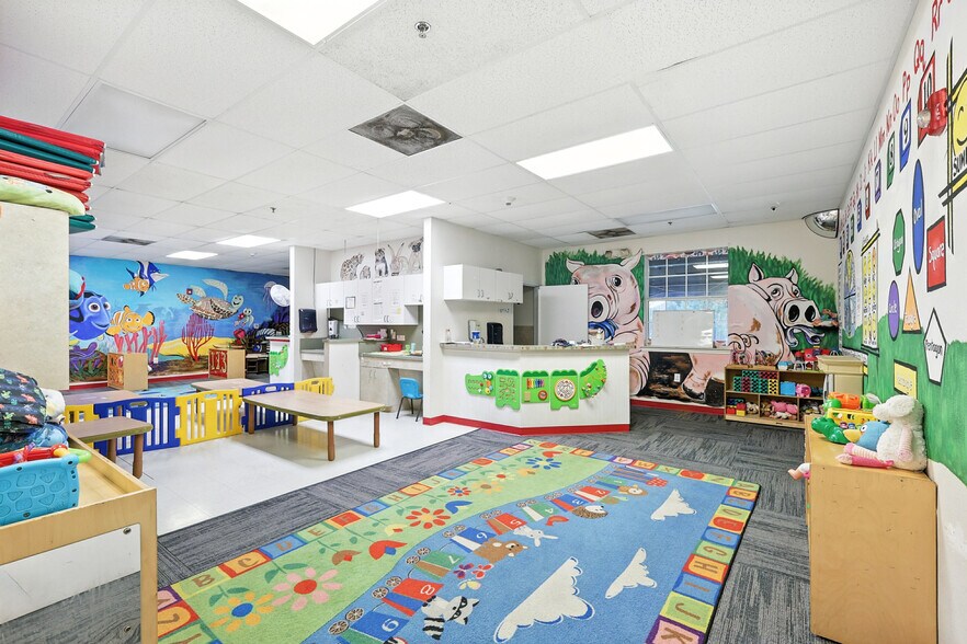 More Photos Of 1700 Cedar Run, Ennis Daycare Center For Sale