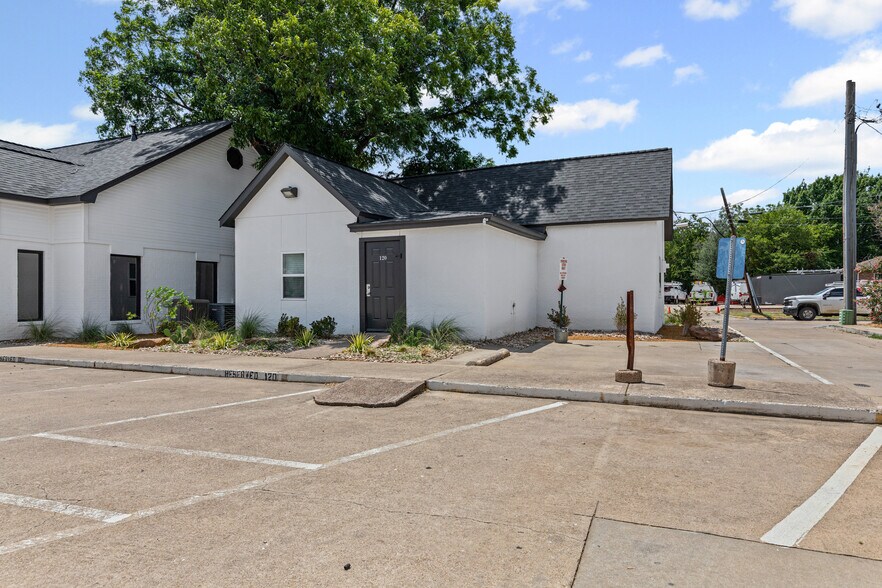 More Photos Of , Lewisville Office For Sale
