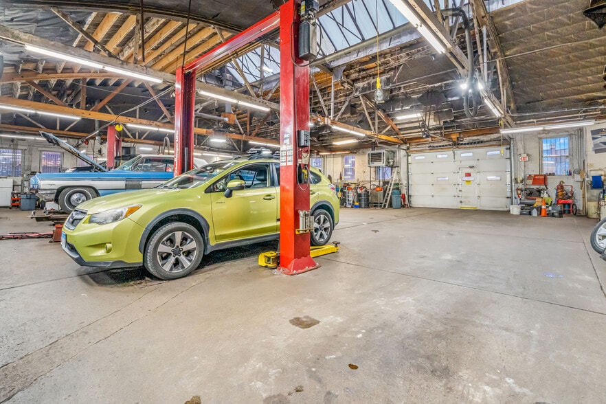 More Photos Of 6021 W Roosevelt Rd, Cicero Auto Repair For Sale