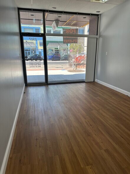 More Photos Of 1517 Winchester Ave, Ashland Storefront For Lease