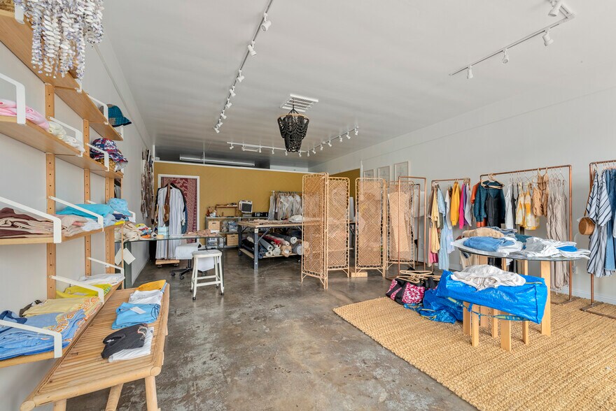 More Photos Of 1213-1223 S Pacific Coast Hwy, Redondo Beach Storefront For Sale