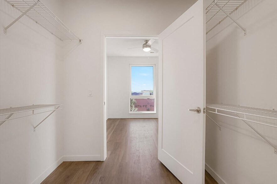 More Photos Of 1040 Santa Fe Dr, Denver Apartments For Lease