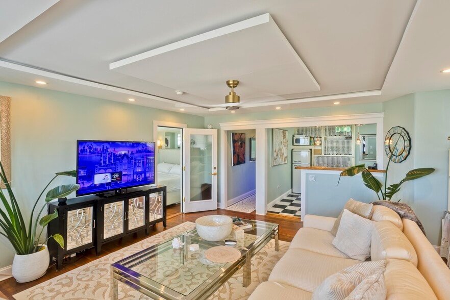 More Photos Of 265 Commercial St, Provincetown Flex For Sale