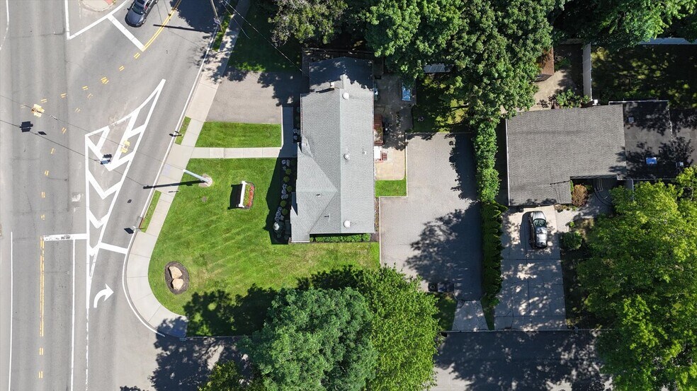 More Photos Of 198 Terry Rd, Smithtown Office For Sale