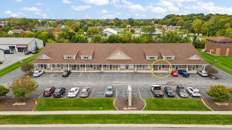 More Photos Of 2502 Beech St, Valparaiso Storefront For Sale