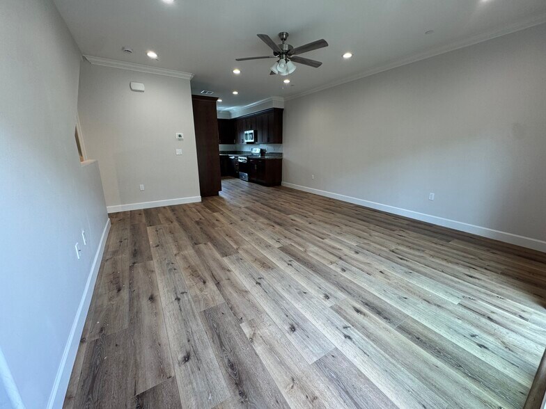 More Photos Of 116 Bundeson Dr, Hollister Apartments For Sale
