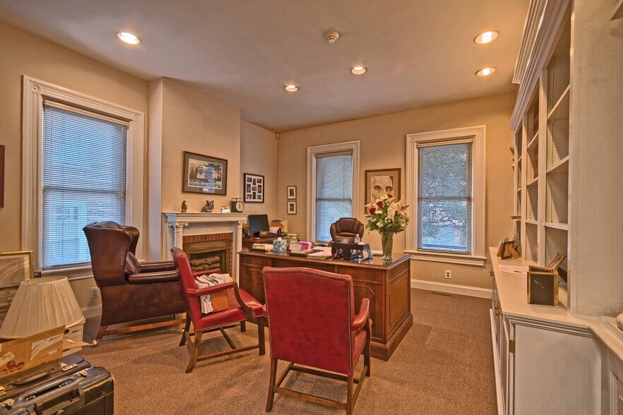 More Photos Of 38 Cooper St, Woodbury Office For Sale