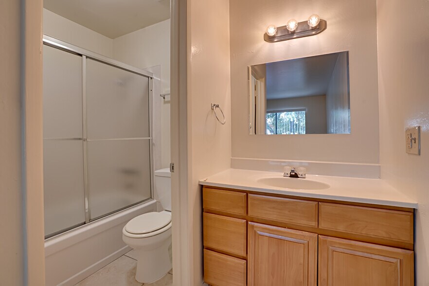 More Photos Of 1905 N El Dorado St, Stockton Apartments For Sale