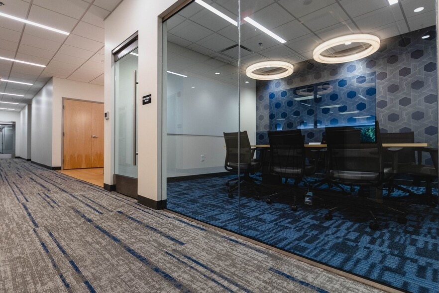 More Photos Of 1001-1041 Old Cassatt Rd, Berwyn Unknown For Lease