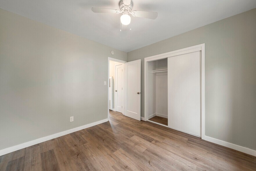 More Photos Of 4924-4926 Iroquois Ave, San Diego Specialty For Sale
