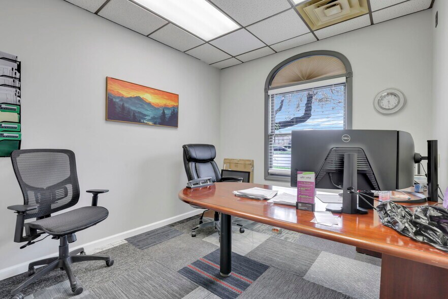 More Photos Of 4241 Kimberly Pky, Columbus Office For Sale