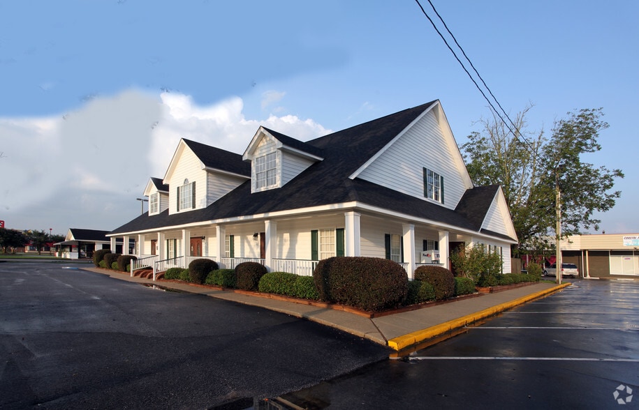 Primary Photo Of 22193 Highway 59 S, Robertsdale Office For Lease
