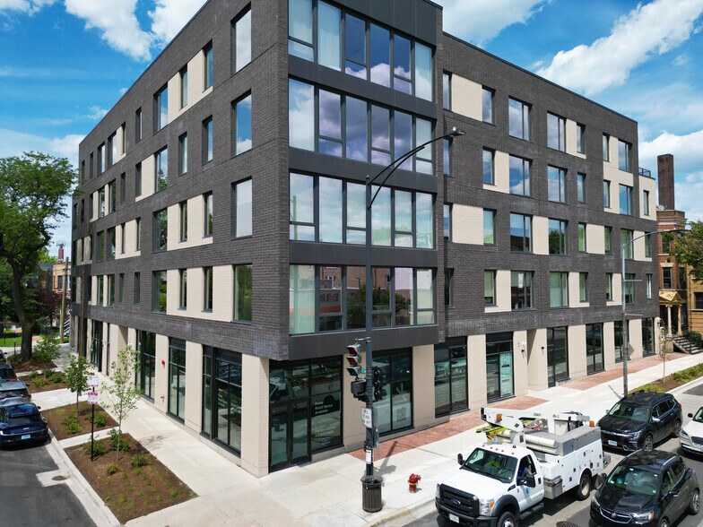 More Photos Of 3605 N Ravenswood Ave, Chicago Apartments For Lease