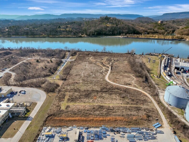 More Photos Of 2685 Riverport Rd, Chattanooga Industrial For Sale