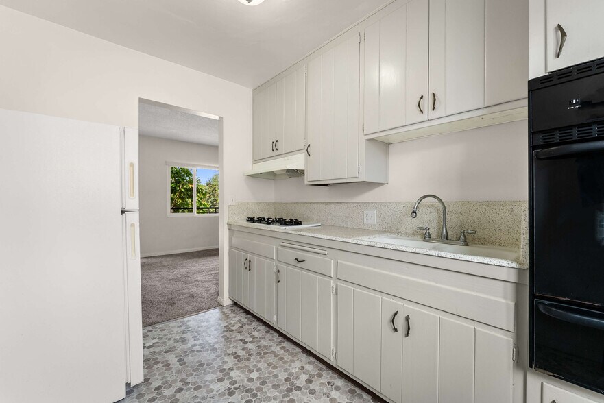 More Photos Of 4415 Rosebud Ln, La Mesa Apartments For Sale