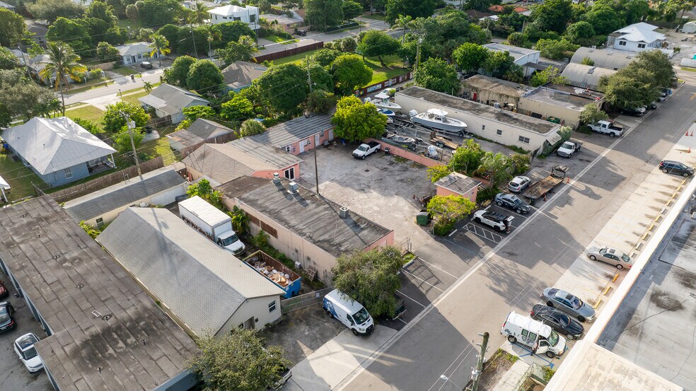 More Photos Of 341 SE 2nd Ave, Delray Beach Restaurant For Sale