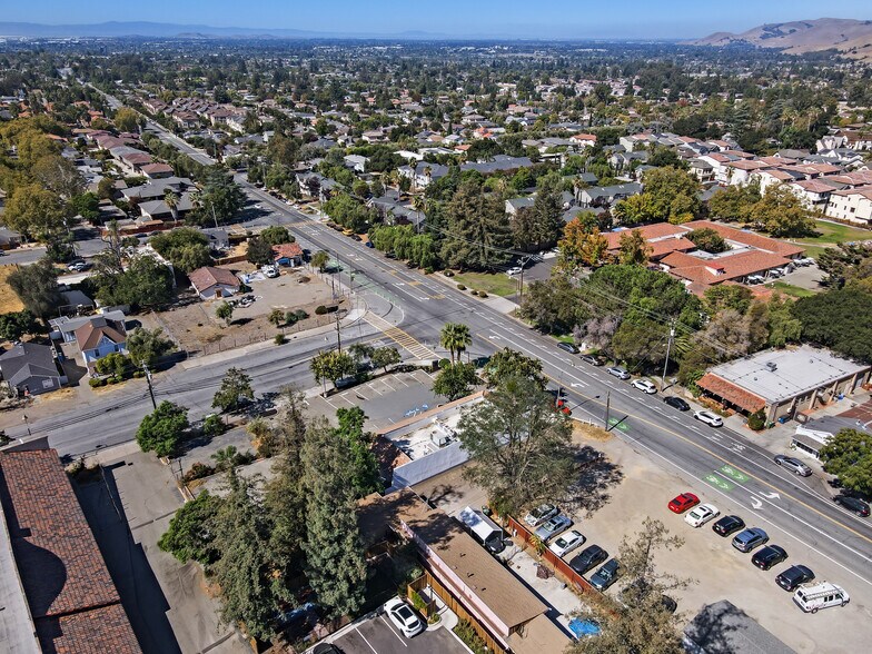 More Photos Of 190 Washington Blvd, Fremont Freestanding For Lease