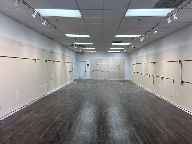 More Photos Of 1851 N US Highway 1, Fort Pierce Unknown For Lease