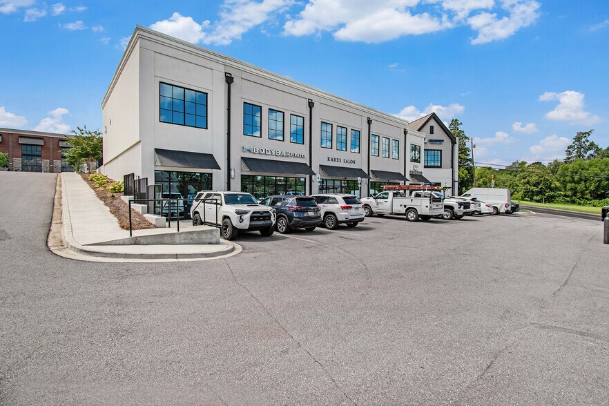 More Photos Of 4317 Dolly Ridge Rd, Birmingham Storefront Retail Office For Sale