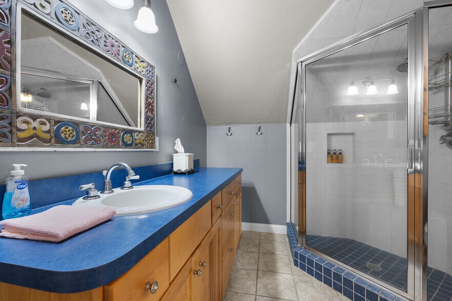 More Photos Of 221 SE 7th St, Gainesville Hospitality For Sale