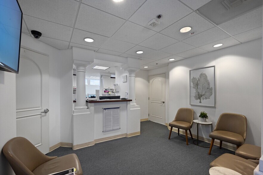 More Photos Of 2802 Pacific Coast Hwy, Torrance Medical For Sale