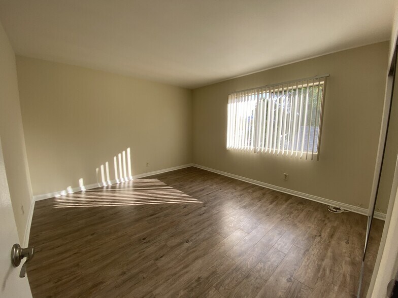 More Photos Of 1799 N Hollywood Way, Burbank Apartments For Sale