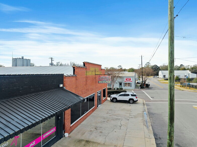 More Photos Of 111 W Ridgeley St, Atmore Storefront For Sale