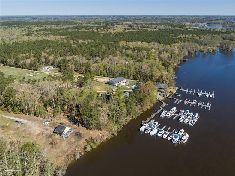 More Photos Of 9100 Wilcox Neck Rd, Charles City Marina For Lease