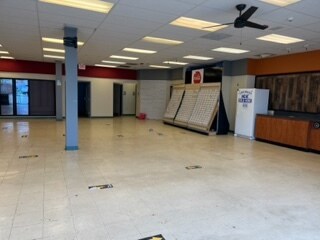 More Photos Of 160 Main St, Spencer Convenience Store For Lease