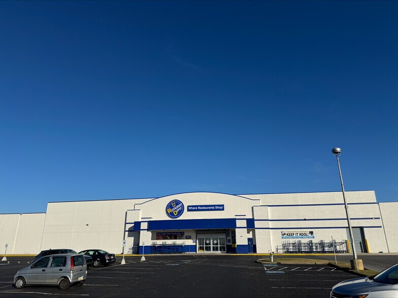 More Photos Of 3045 N 5th Street Hwy, Reading Unknown For Lease