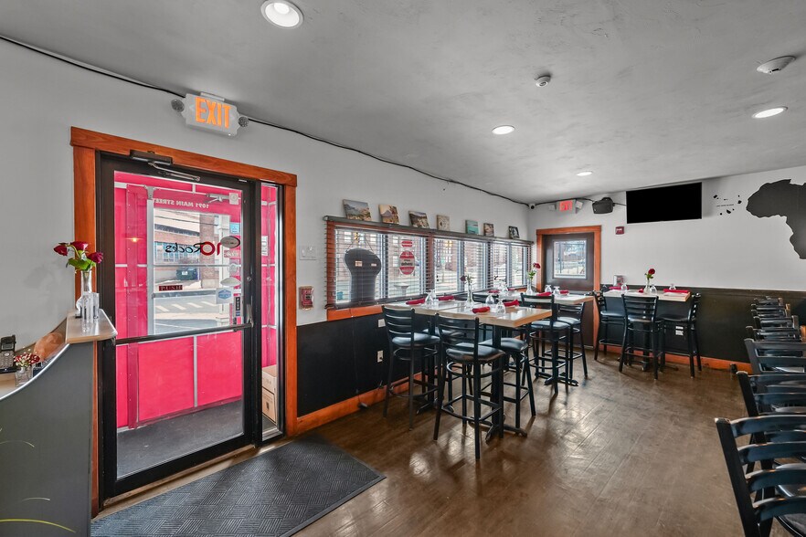 More Photos Of 1091 Main St, Pawtucket Restaurant For Sale