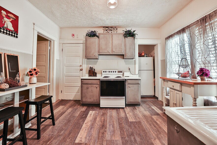 More Photos Of 3126 W 86th St, Cleveland Rehabilitation Center For Sale