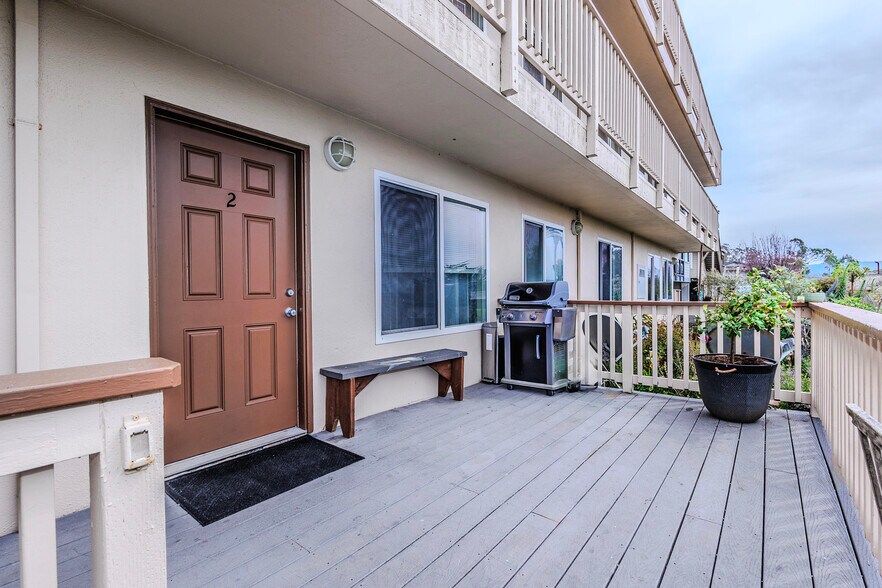 More Photos Of 510 Avenue Alhambra, Half Moon Bay Apartments For Sale
