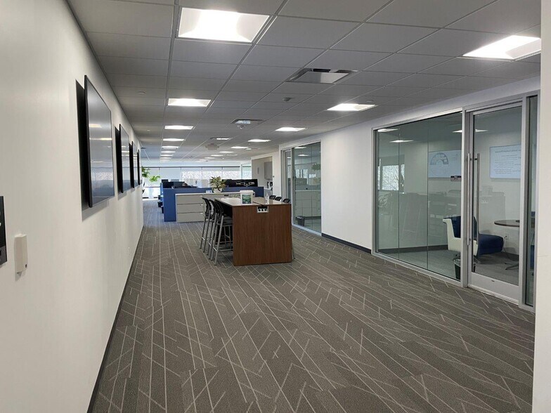 More Photos Of 44 Old Ridgebury Rd, Danbury Office For Lease