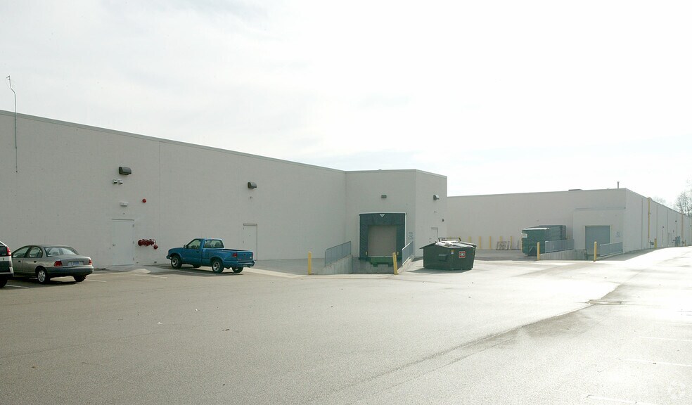 More Photos Of 3165 Alpine Ave, Grand Rapids Storefront For Lease