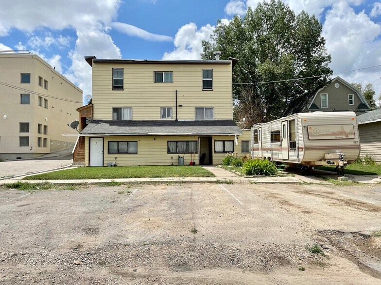 More Photos Of 710 Cedar Ave, Kemmerer Apartments For Sale