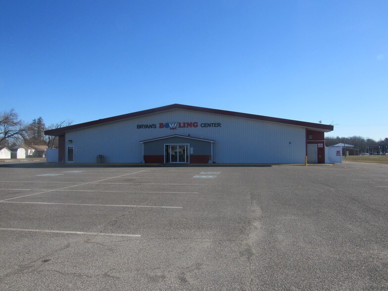 More Photos Of 1103 S Central Ave, Laurel Bowling Alley For Sale