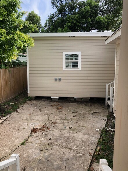 More Photos Of 3911 Fulton St, Houston Religious Facility For Sale