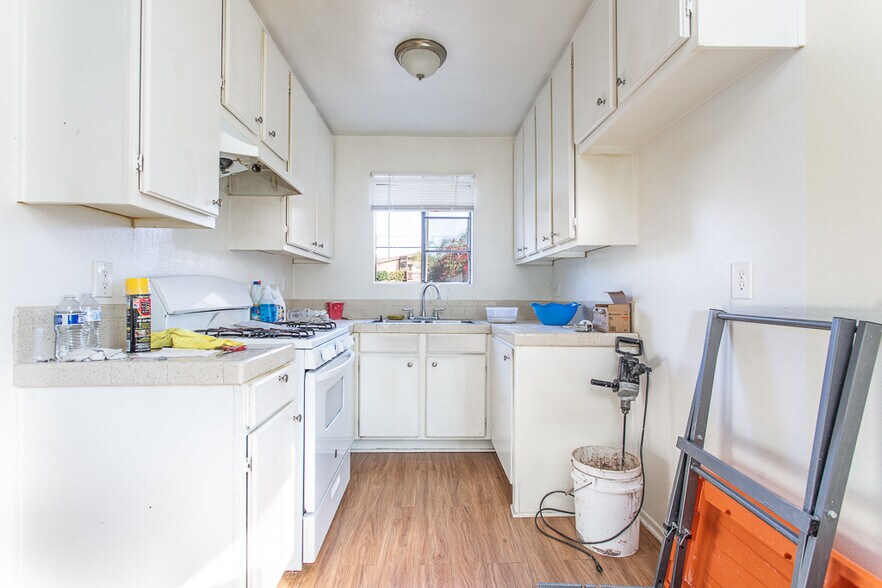 More Photos Of 9261 Wakefield Ave, Panorama City Apartments For Sale