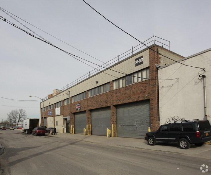 More Photos Of 248-23 Brookville Blvd, Rosedale Warehouse For Lease