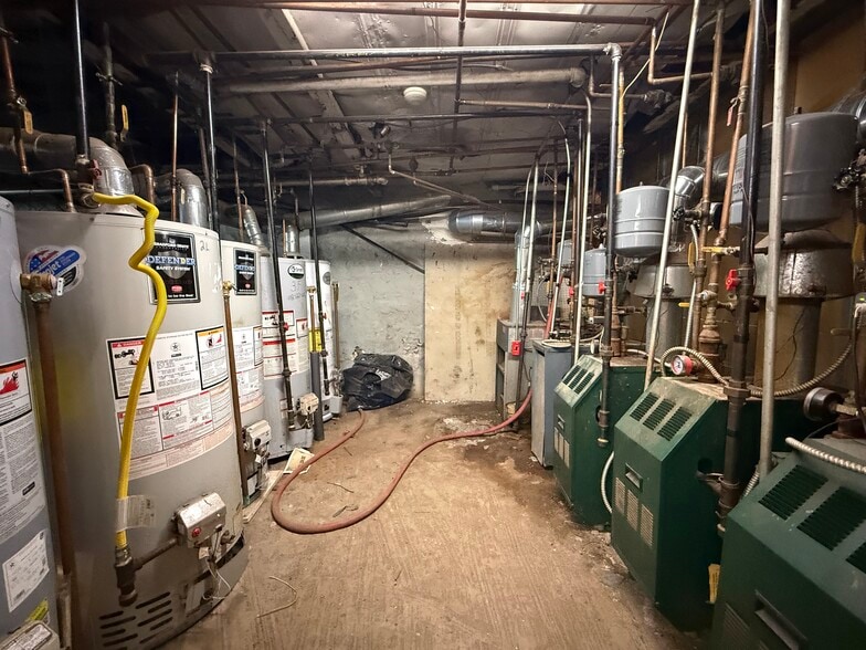 More Photos Of 615 Summit Ave, Union City Apartments For Sale