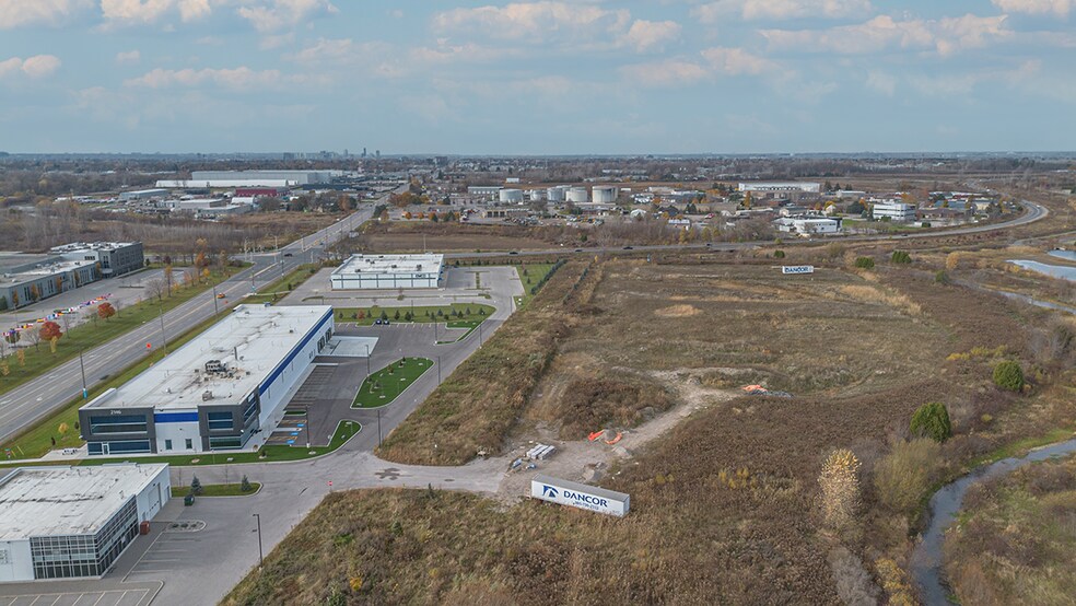 More Photos Of 2130 Oxford St E, London Industrial For Sale